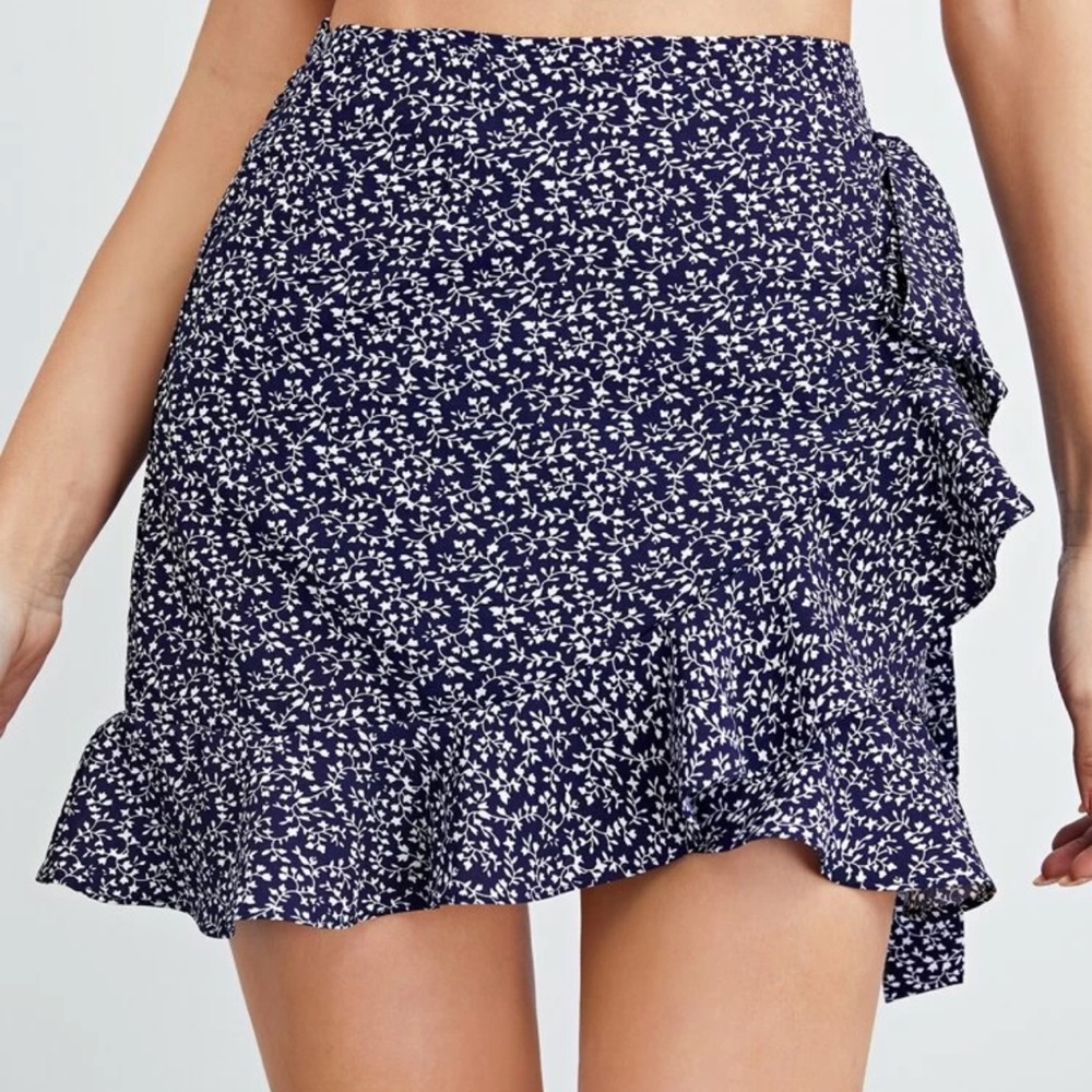 Ruffle wrap skirt